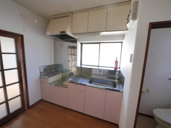 第2サンハイツ成田の物件内観写真